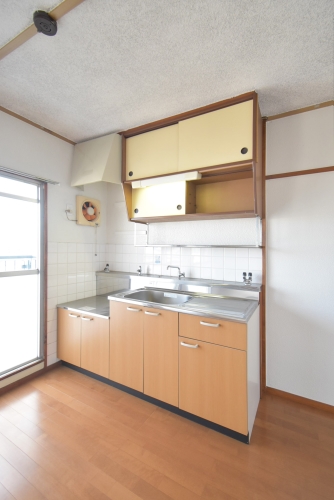 キッチン　同タイプ別室の写真です。