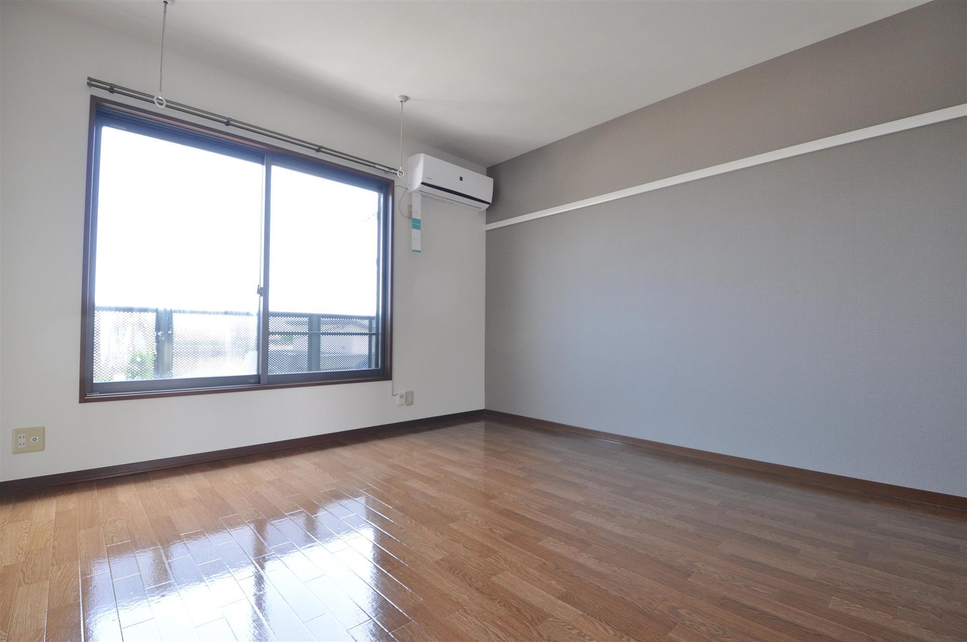 居室・リビング　8帖洋室