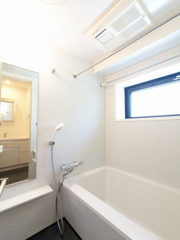 バス・シャワールーム　バス