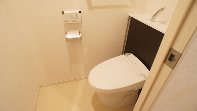 トイレ　洗浄・暖房便座付です！毎日清潔・快適に暮らせますね☆