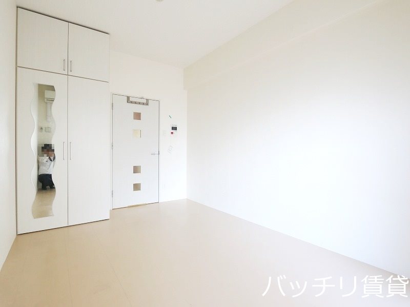 居室・リビング　画像は別号室イメージの為、現況を優先いたします。