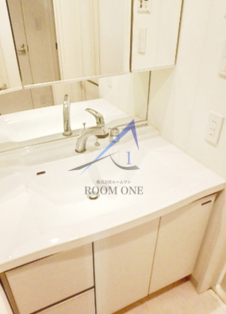 洗面設備　洗面台です。