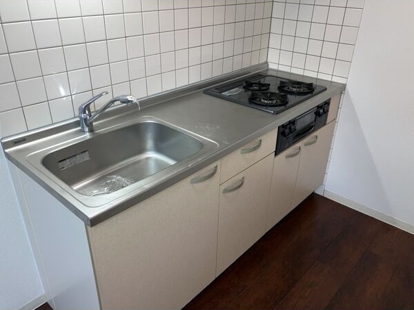 キッチン　写真はイメージです。詳細は弊社にて内見をお願い致します！
