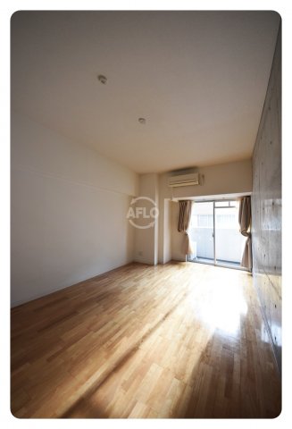 居室・リビング　エグゼ難波東　洋室