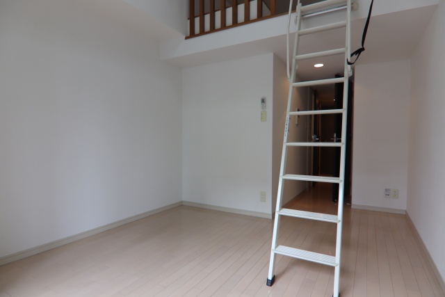 居室・リビング　※別室の参考写真の為、現況優先です。