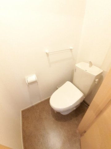 トイレ　シンプルで使いやすいトイレです