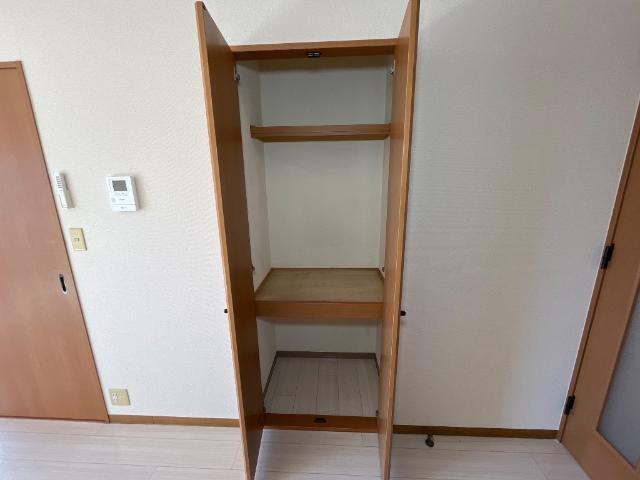 収納　リビング収納