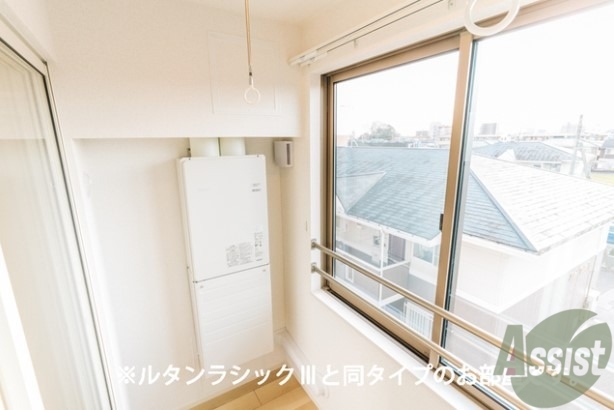 バルコニー　※写真は同シリーズイメージ、完成予想図です