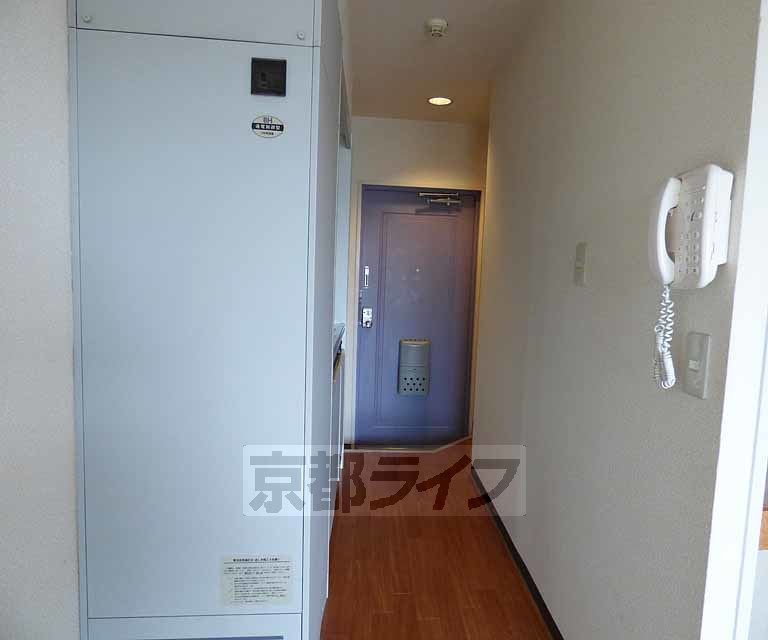 玄関　開放感ある玄関です。