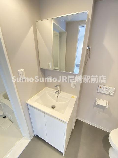 洗面設備　朝の身支度には欠かせない独立洗面化粧台