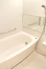 バス・シャワールーム　写真は同タイプ住居です。