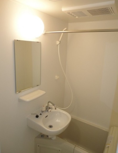 バス・シャワールーム　浴室乾燥機