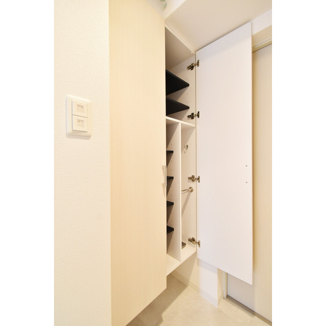 玄関　収納もある玄関です