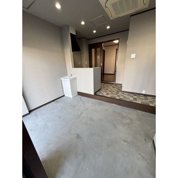 駐車場　オートバイガレージ