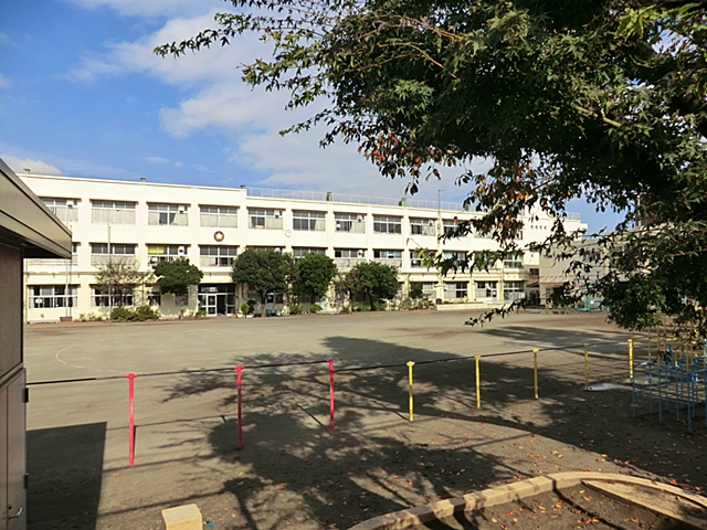小学校　横浜市立日吉台小学校（小学校）まで225m