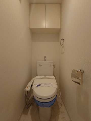トイレ　※参考写真です。同じ間取りの別部屋になります。