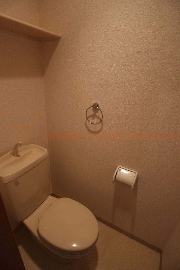 トイレ　落ち着ける空間です。(写真は同型物件)