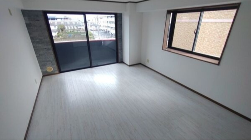 居室・リビング　図面と現状に相違がある場合には現状を優先