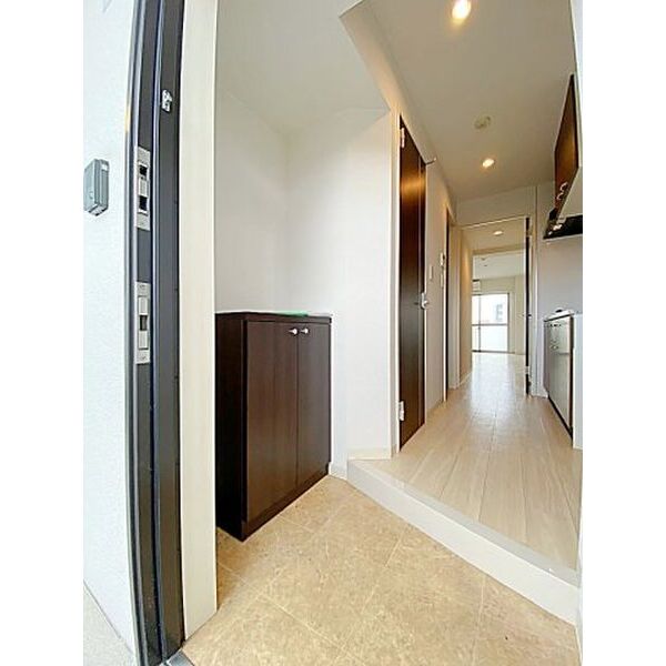 玄関　別部屋の写真です。※現状優先