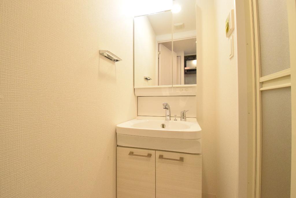 洗面設備　洗髪洗面化粧台