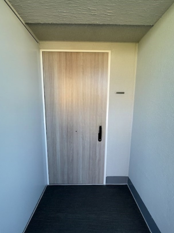 玄関　※参考写真