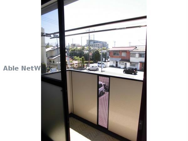 バルコニー　洗濯物も安心です