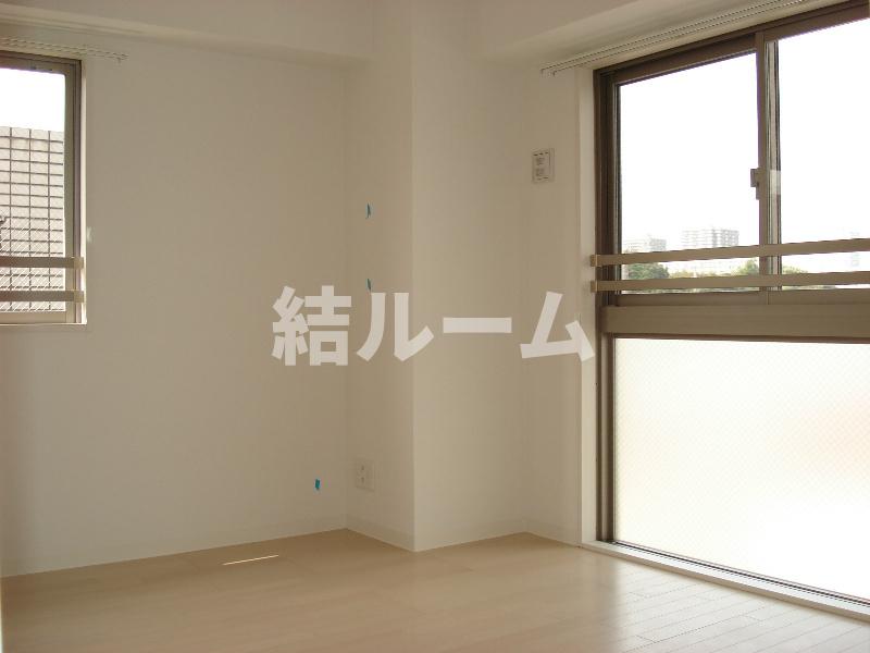 居室・リビング　別号室参考写真