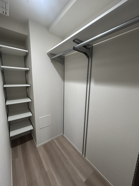 収納　ウォークインクローゼット