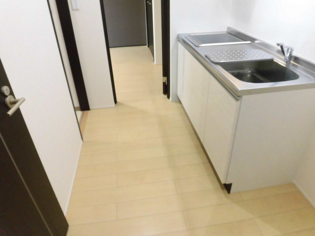 その他設備　キッチン横に冷蔵庫設置可能。