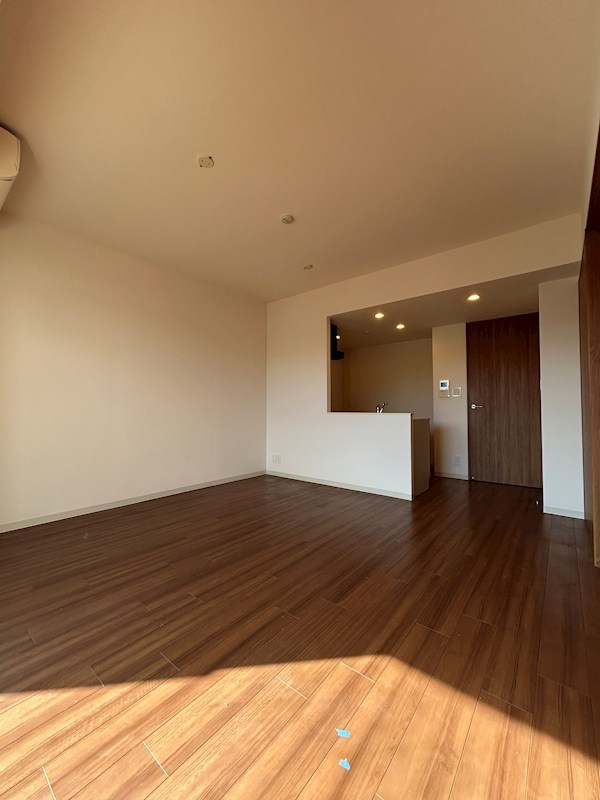 居室・リビング　反転タイプです。