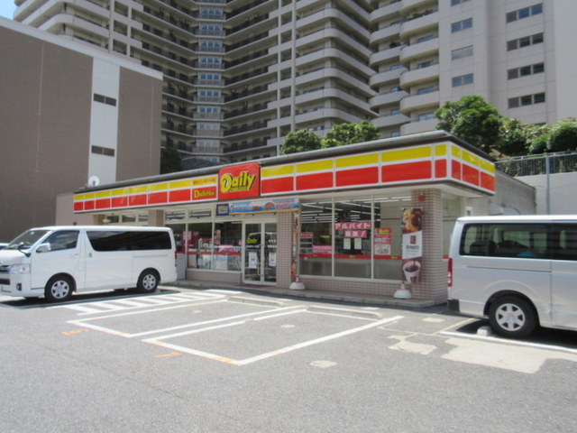 コンビニ　デイリーヤマザキさいたまアリーナ前店（コンビニ）まで398m
