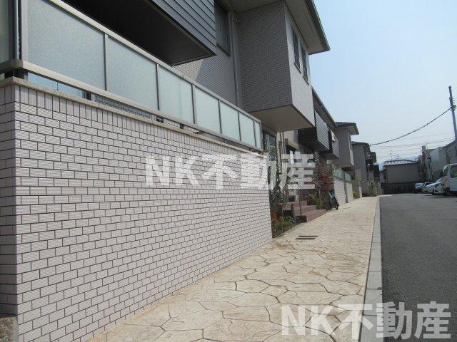 エントランス　清潔なエントランスです