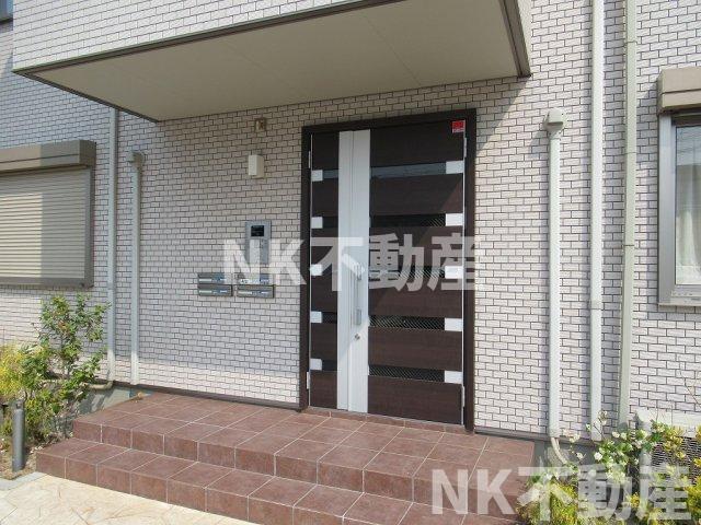 ロビー　オートロック付きです