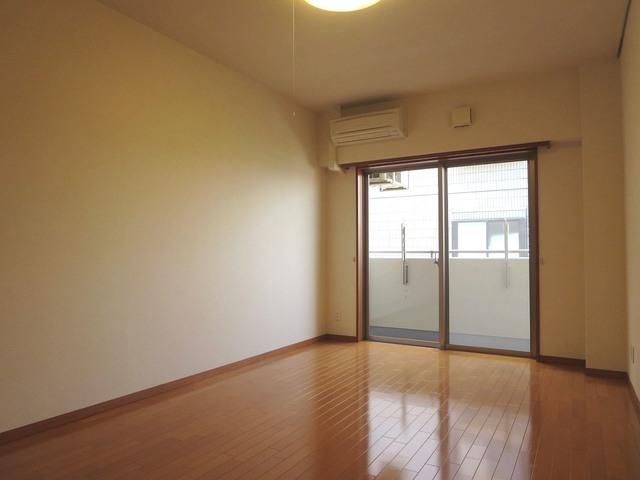 居室・リビング　★明るいお部屋★