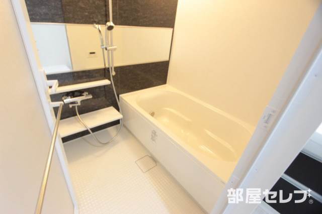 バス・シャワールーム　綺麗なお風呂です