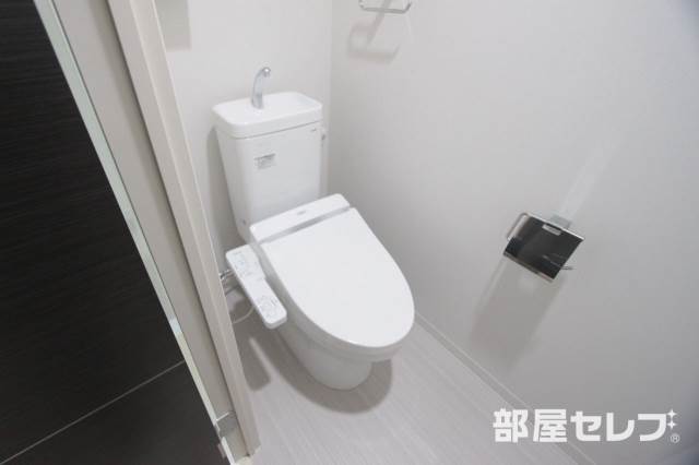 トイレ　個室トイレ