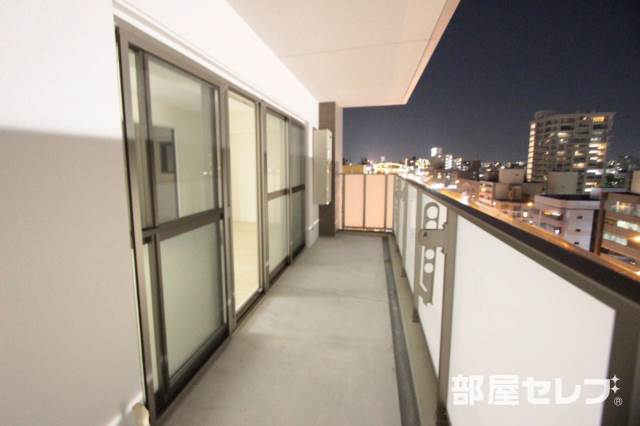 バルコニー　広く使えるバルコニー