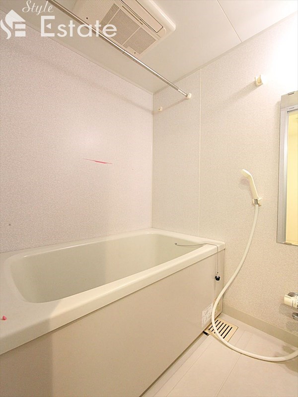 バス・シャワールーム　バスルーム