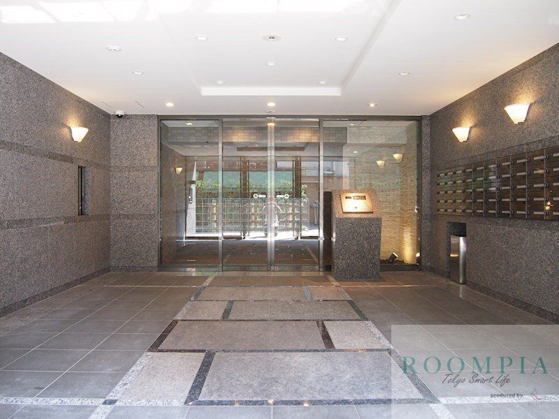 エントランス　エントランス