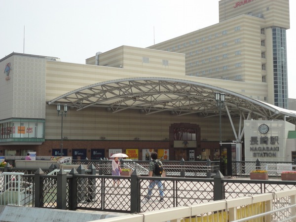 スーパー　西友長崎駅店（スーパー）まで369m