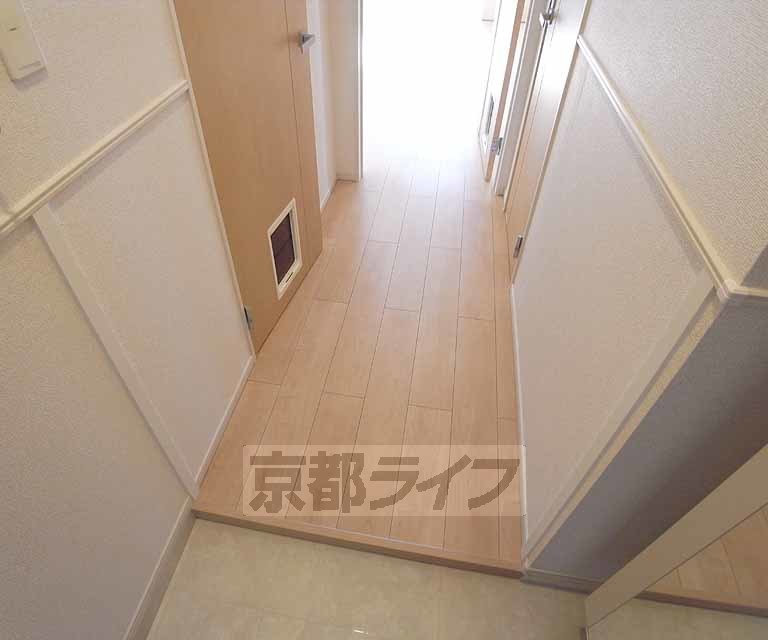 その他部屋・スペース　明るい廊下です。