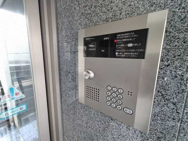 セキュリティ　★オートロック付きエントランス★