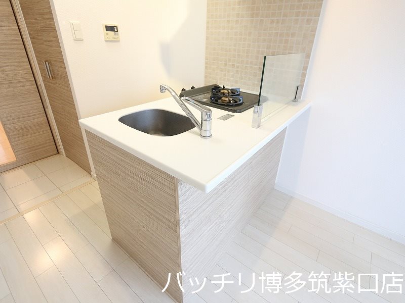 キッチン　写真は別号室イメージの為現状を優先いたします