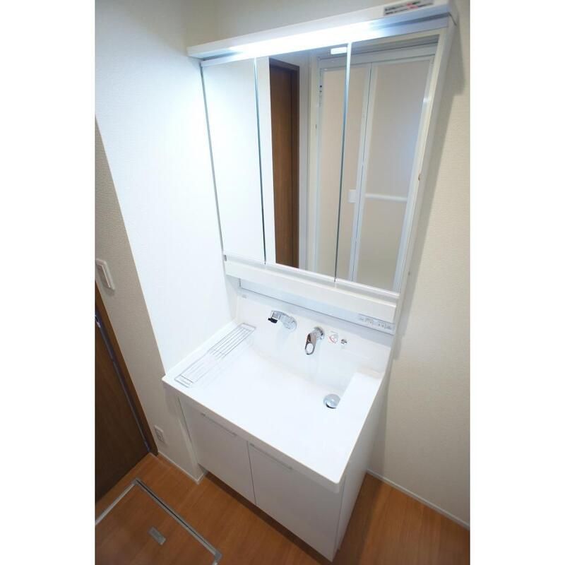 洗面設備　プラカーサ　荒川区東尾久5