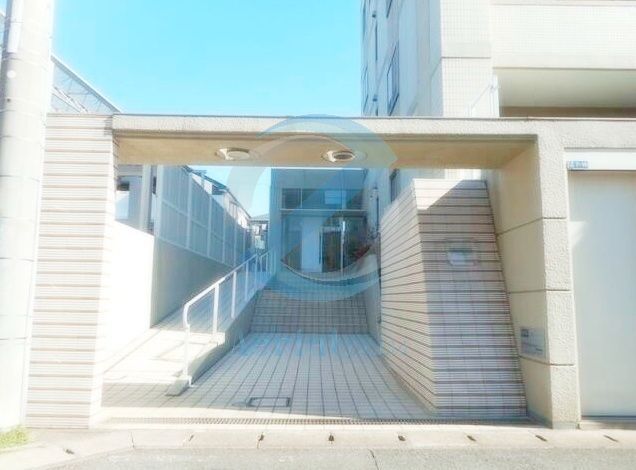 エントランス　エントランス