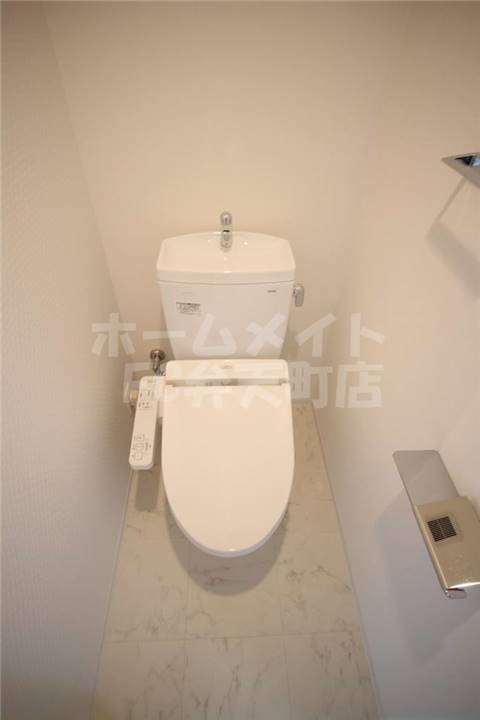 トイレ　清潔感のあるトイレです