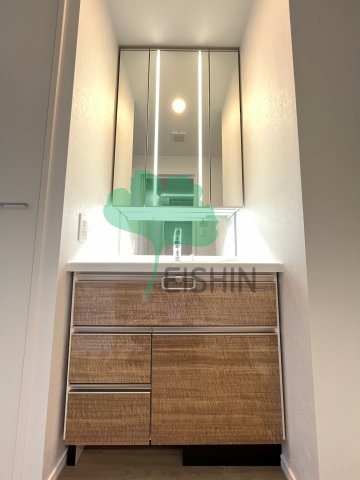 洗面設備　シンプルで使いやすい洗面台です！