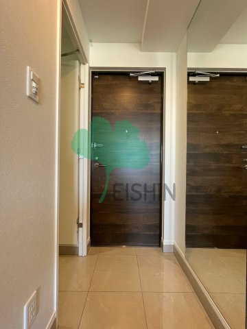 玄関　下駄箱もしっかりついてます！