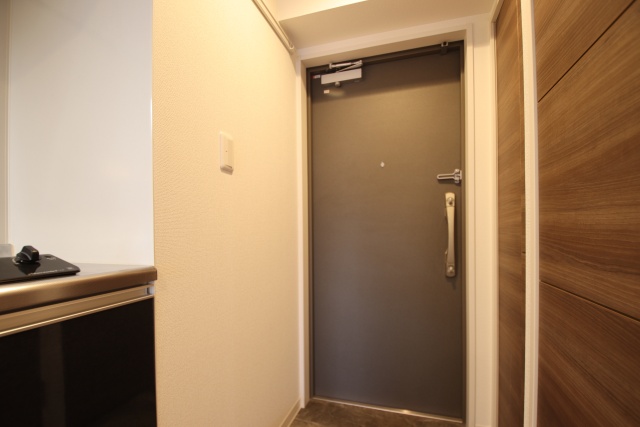 玄関　※別室の参考写真の為、現況優先です。