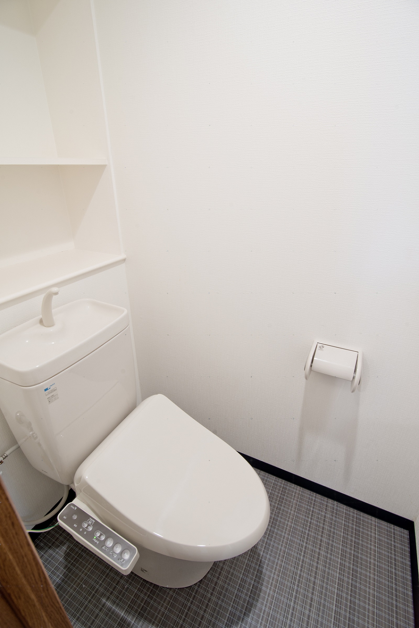 トイレ　温水洗浄便座付トイレ　　同タイプ別部屋